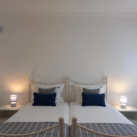 Bright And Spacious With Patio And Bbq Serra d'El-Rei