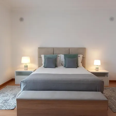 Bright And Spacious With Patio And Bbq * Serra d'El-Rei