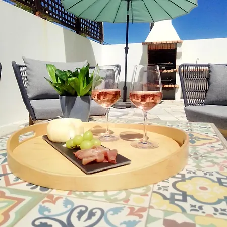 Bright And Spacious With Patio And Bbq Serra d'El-Rei