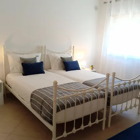 Bright And Spacious With Patio And Bbq Villa *